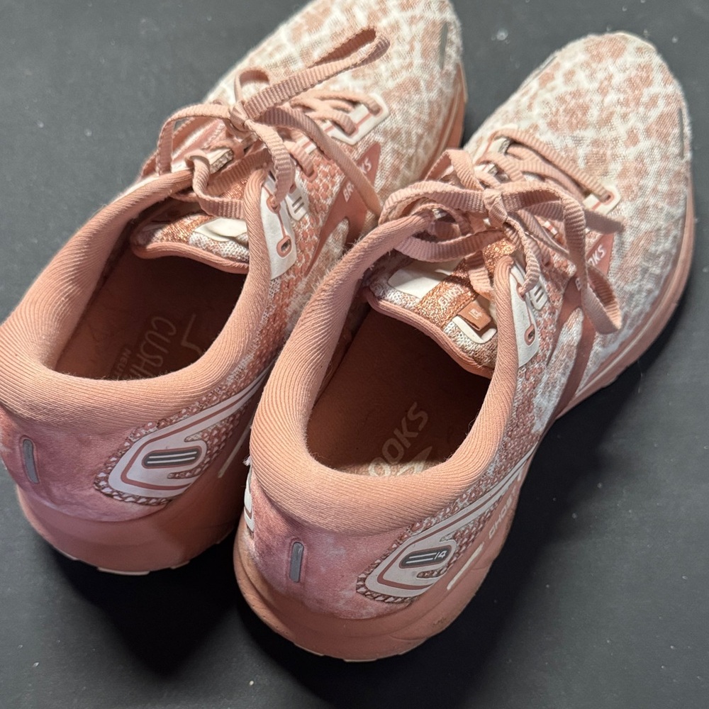 Brooks Women's Peach Sneakers